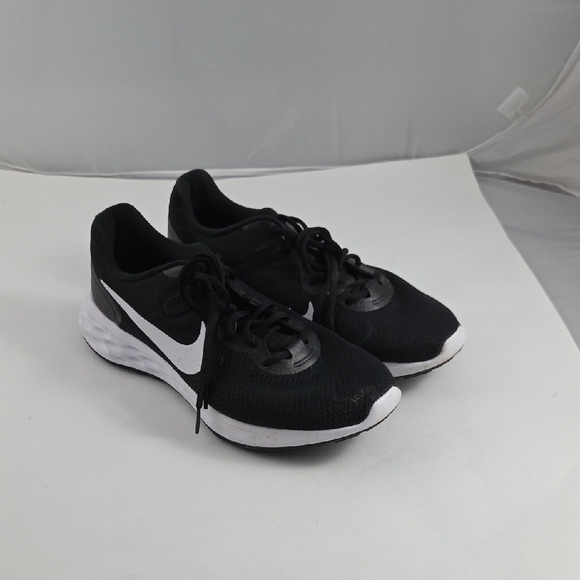 Black and White Athletic Sneakers - Picture 1 of 5